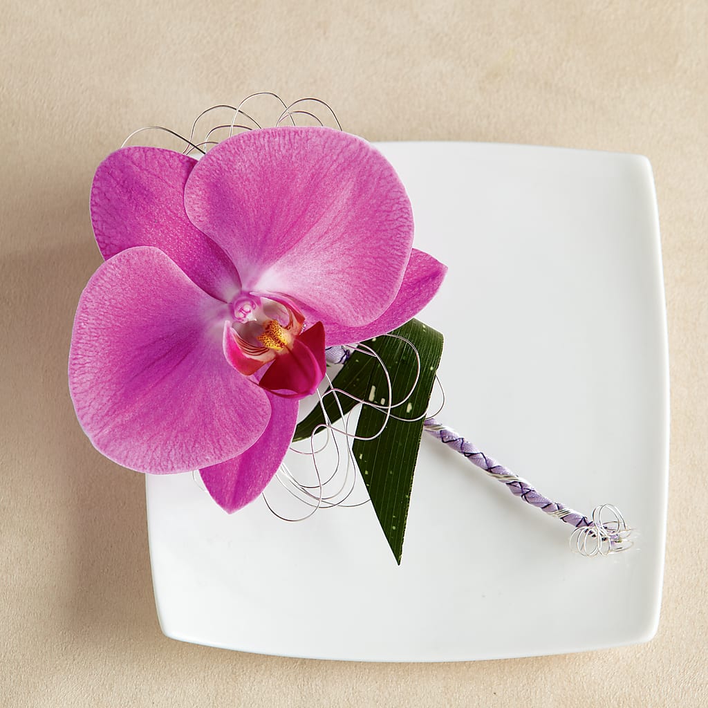 Glorious Boutonniere – Flair Floral Designs, Lake Dallas TX