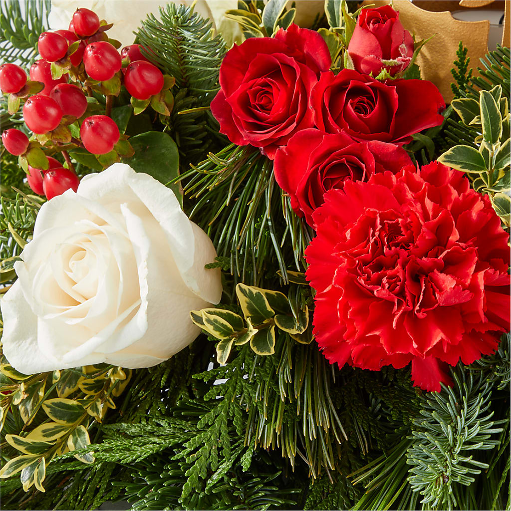 December Dreams Centerpiece –  Flair Floral Designs, Lake Dallas TX