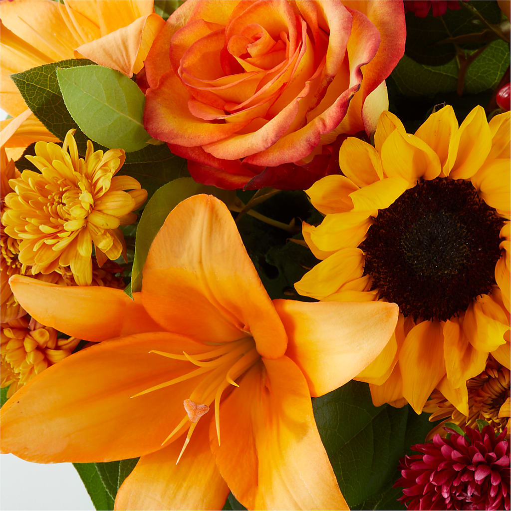 Grateful Centerpiece –  Flair Floral Designs, Lake Dallas TX